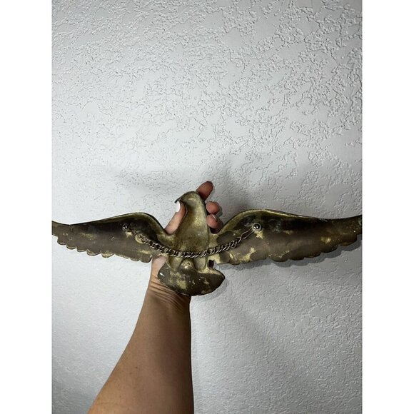 Vintage Large Wall Hanging Solid Brass Flying Eagle Plaque 18” Long Patriotic - Picture 7 of 11